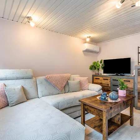 Holiday home Ferienhaus An Den Orgelpfeifen